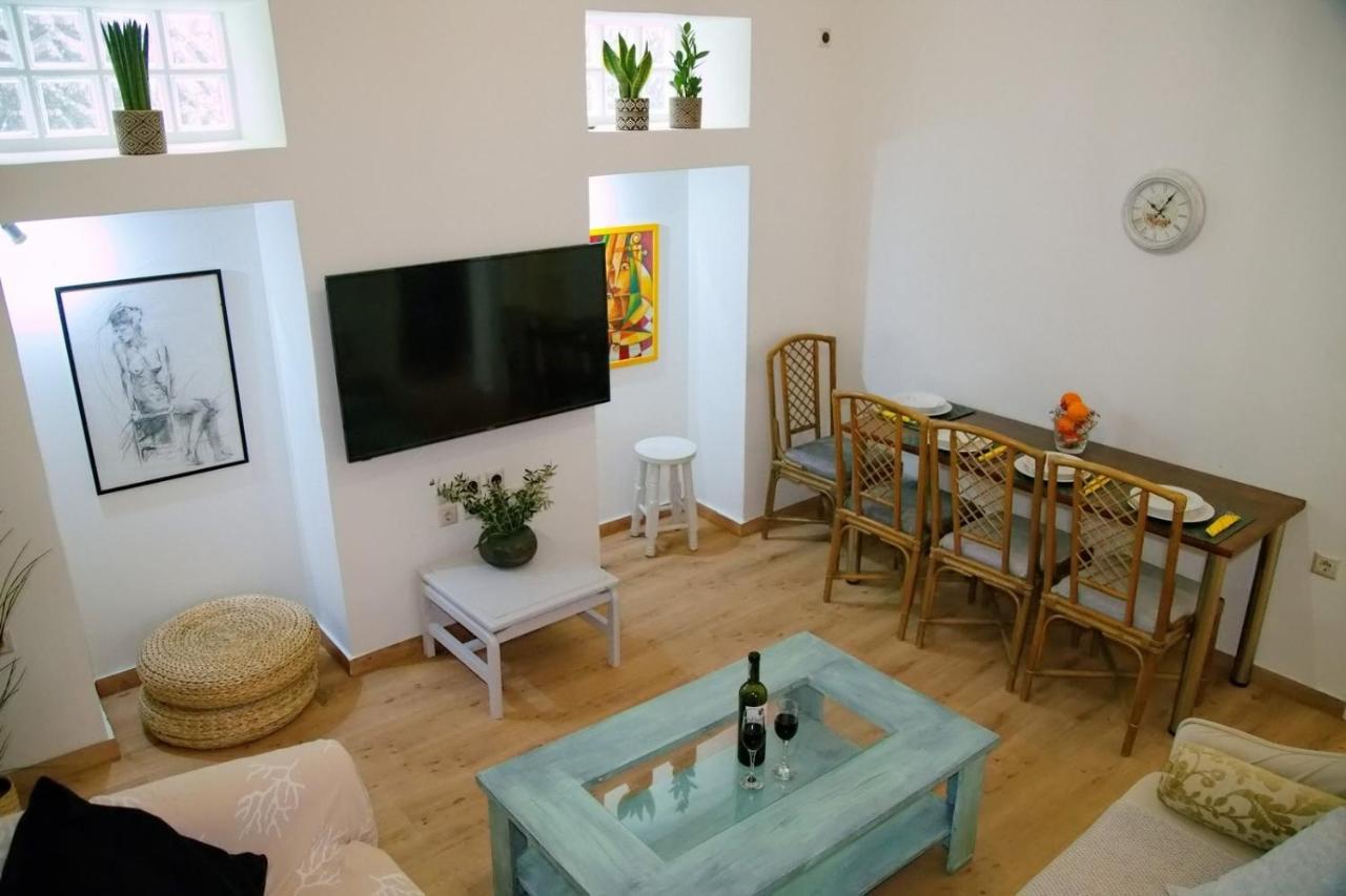 Aroura Homes Garden House 2Br 2Ba Free Parking Αθήνα Εξωτερικό φωτογραφία